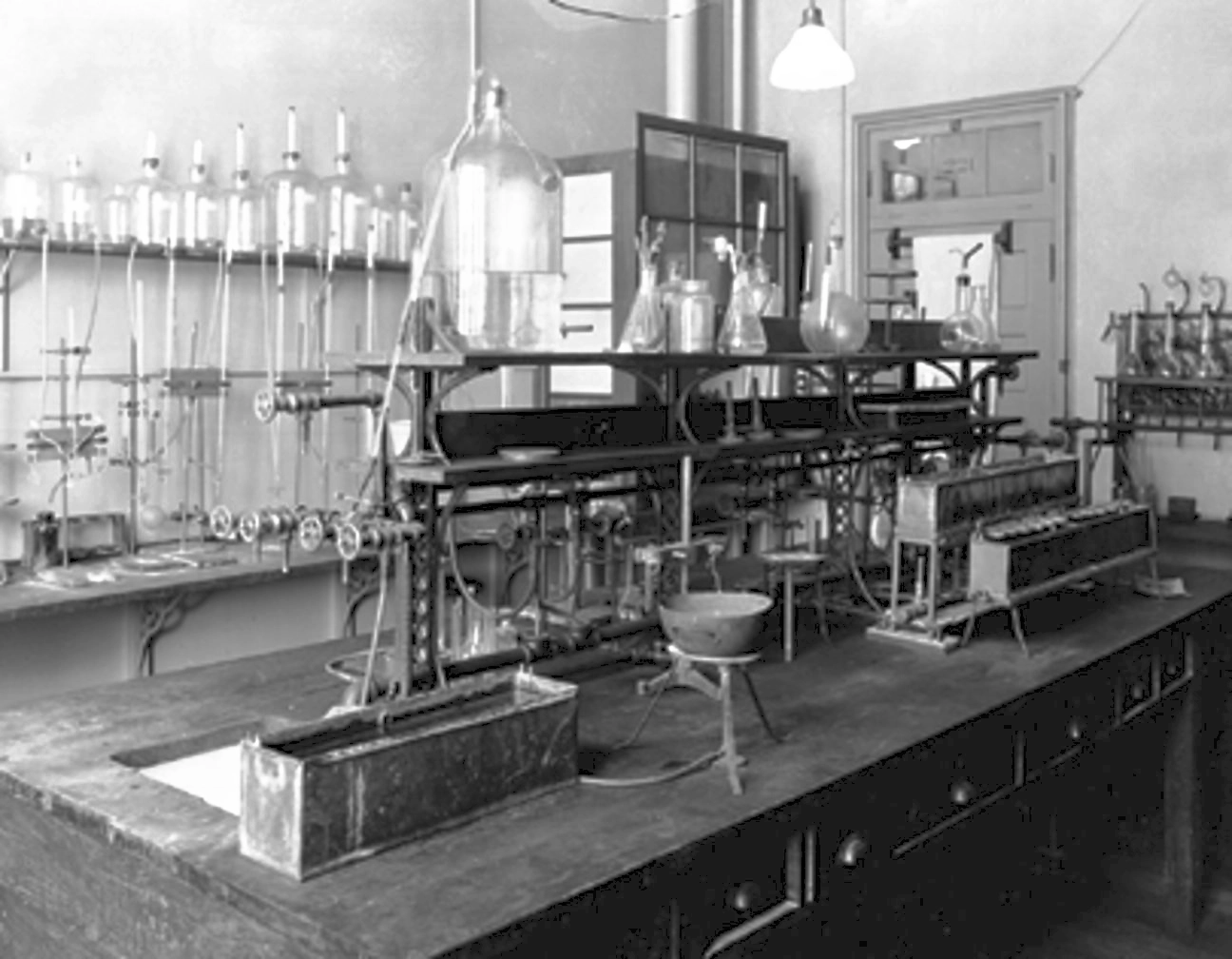 Laboratorio de la Universidad de Toronto donde Frederick G. Banting y su equipo descubrieron la insulina, transformando el tratamiento de la diabetes.